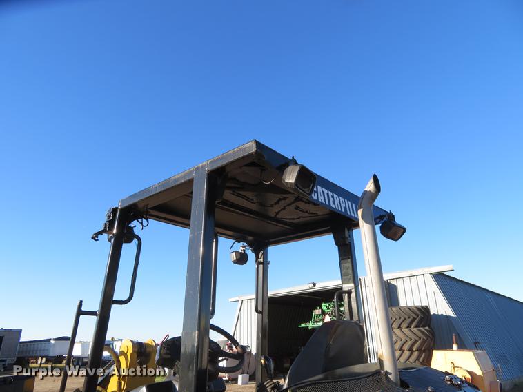 image for item DE6529 2002 Caterpillar 906 wheel loader