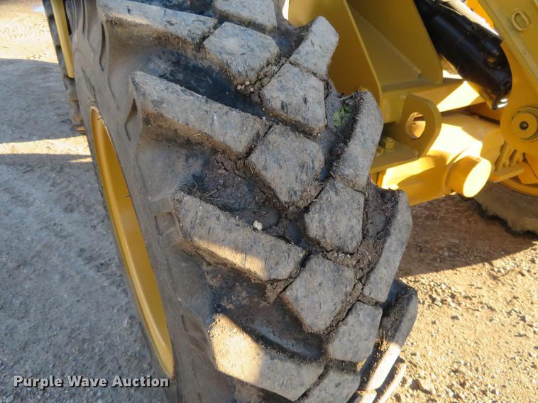 image for item DE6529 2002 Caterpillar 906 wheel loader