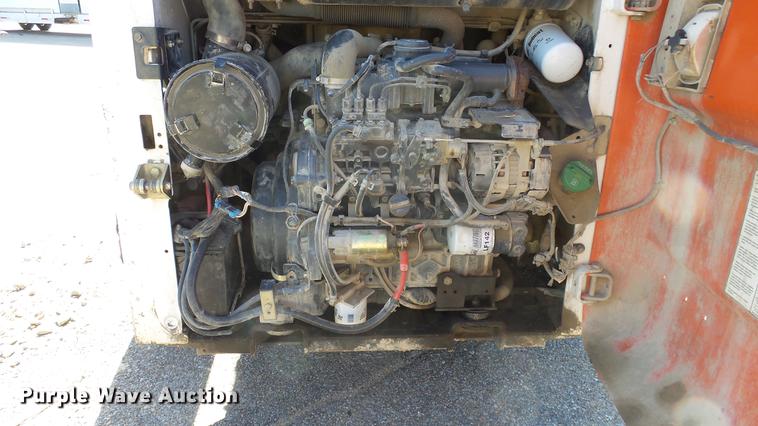 image for item DE7299 2009 Bobcat S205 skid steer