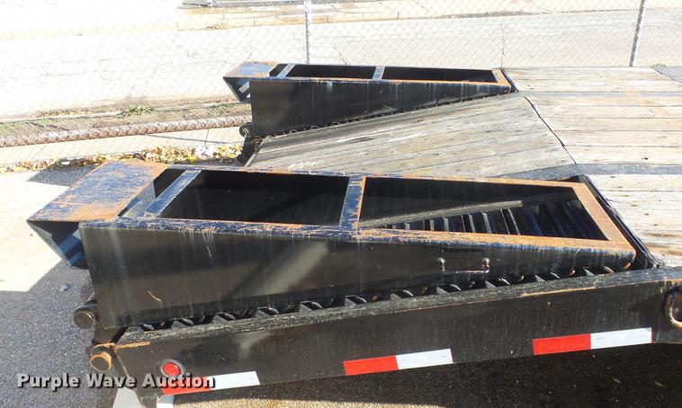image for item DE7300 2014 Big Tex 24ED equipment trailer