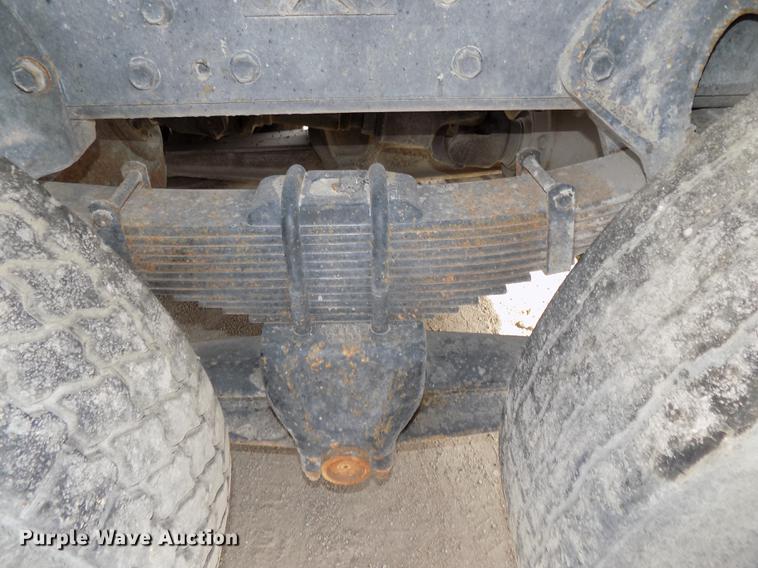 image for item DE7533 1989 International 1954 dump truck