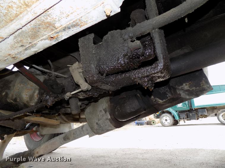 image for item DE7533 1989 International 1954 dump truck