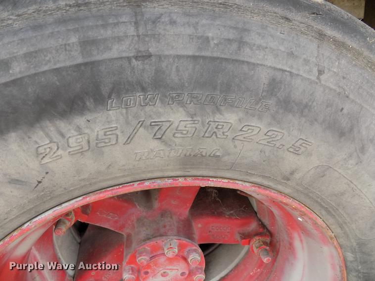 image for item DE7533 1989 International 1954 dump truck