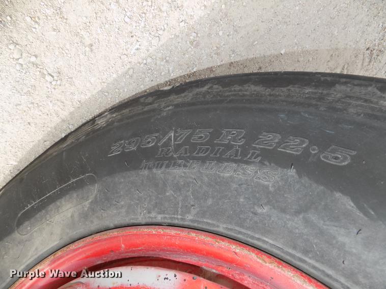 image for item DE7533 1989 International 1954 dump truck