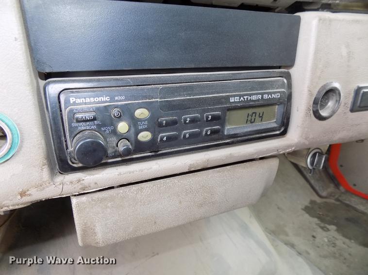 image for item DE7535 2003 Sterling LT7500 dump truck