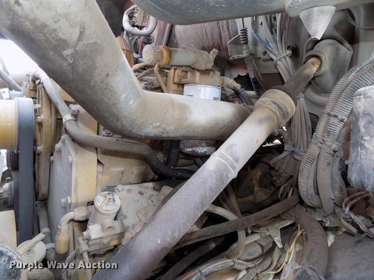 image for item DE7535 2003 Sterling LT7500 dump truck