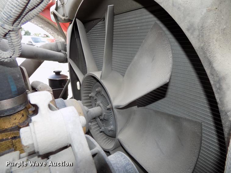 image for item DE7535 2003 Sterling LT7500 dump truck