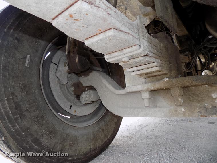 image for item DE7535 2003 Sterling LT7500 dump truck