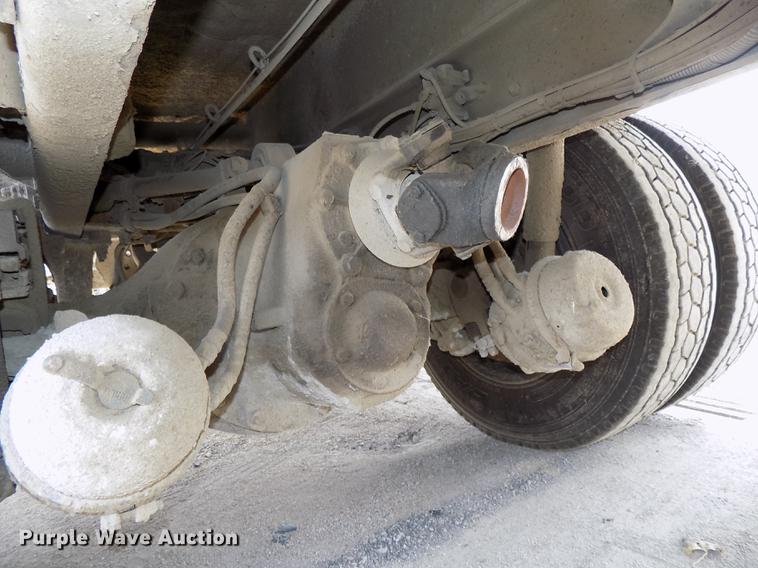 image for item DE7535 2003 Sterling LT7500 dump truck