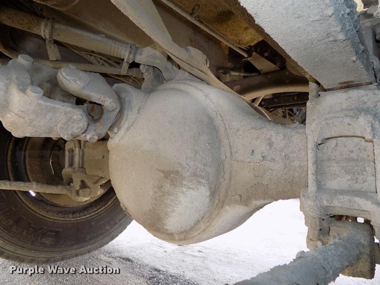 image for item DE7535 2003 Sterling LT7500 dump truck