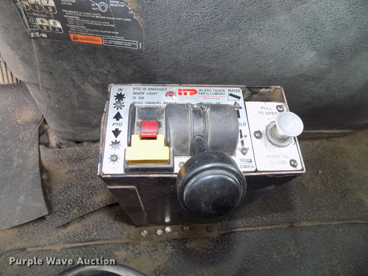 image for item DE7536 2006 International 7400 dump truck