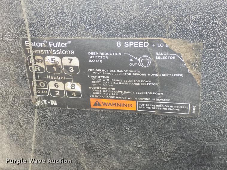 image for item DE7536 2006 International 7400 dump truck