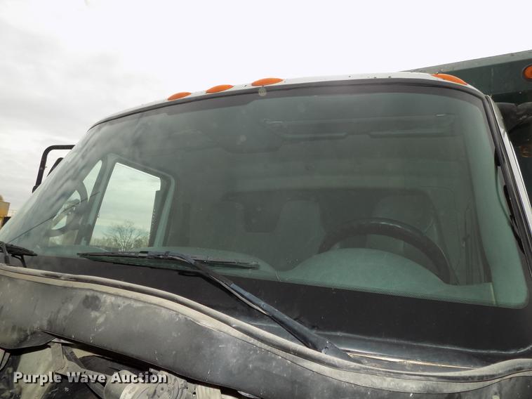 image for item DE7536 2006 International 7400 dump truck