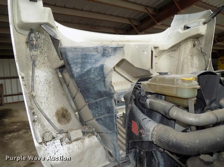 image for item DE7536 2006 International 7400 dump truck