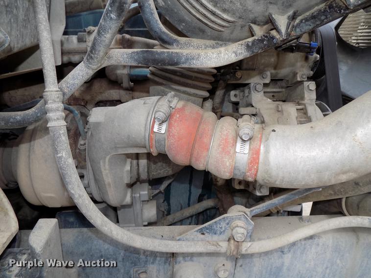 image for item DE7536 2006 International 7400 dump truck