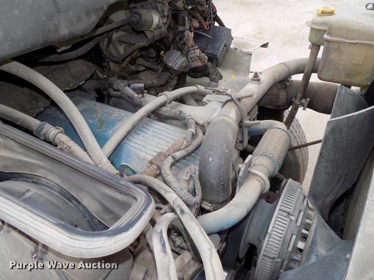 image for item DE7536 2006 International 7400 dump truck