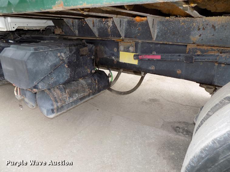 image for item DE7536 2006 International 7400 dump truck