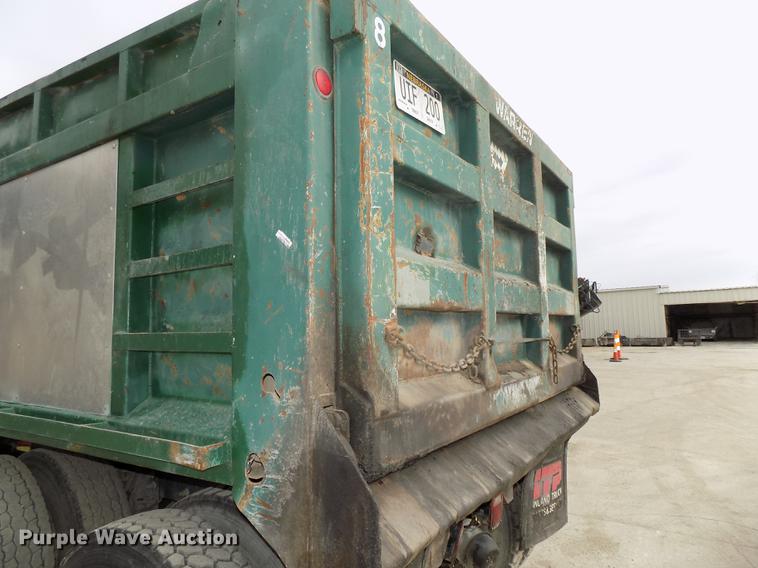 image for item DE7536 2006 International 7400 dump truck