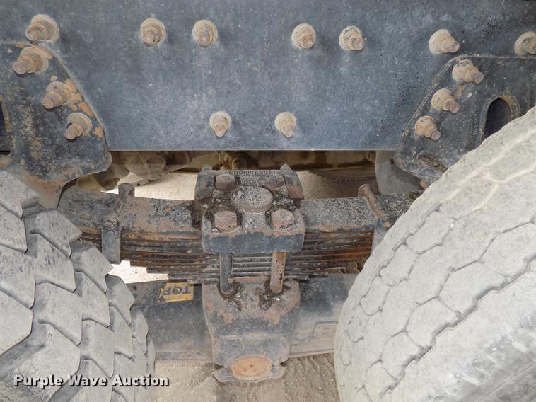 image for item DE7536 2006 International 7400 dump truck