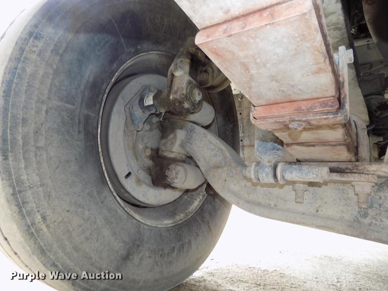 image for item DE7536 2006 International 7400 dump truck