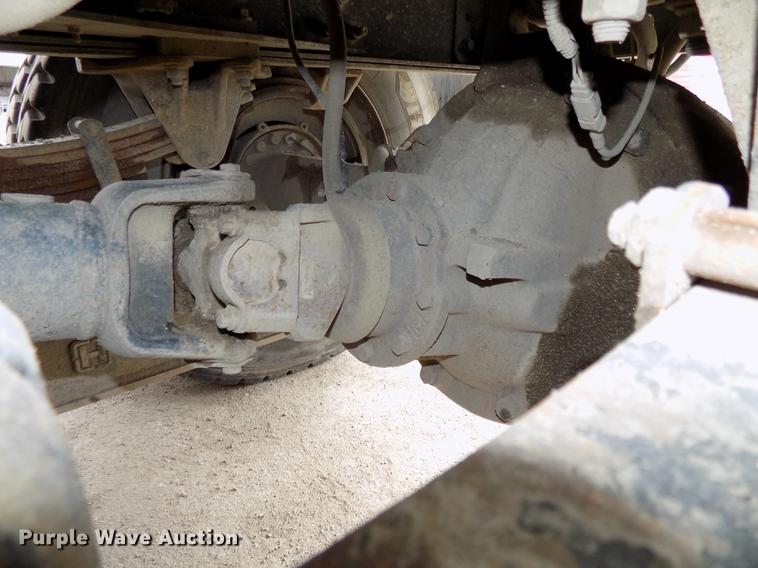 image for item DE7536 2006 International 7400 dump truck