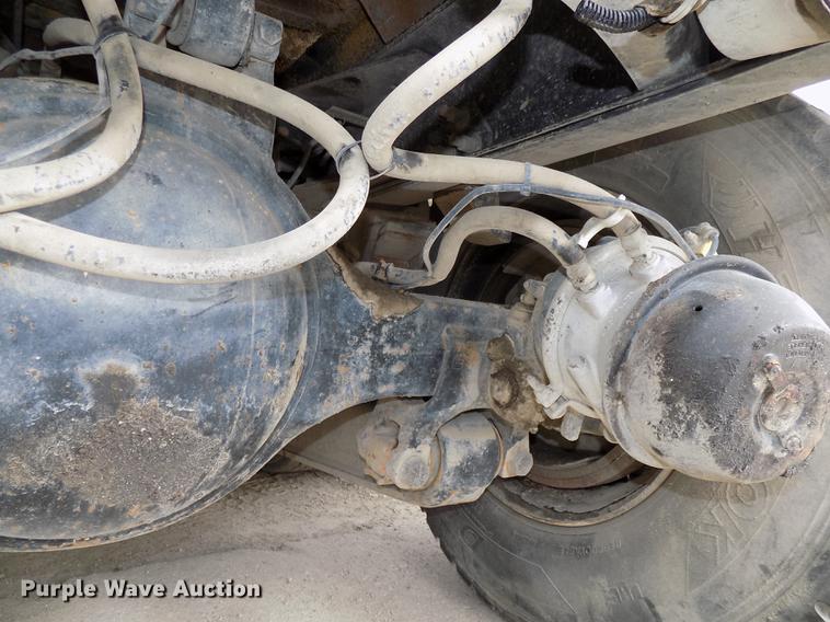 image for item DE7536 2006 International 7400 dump truck