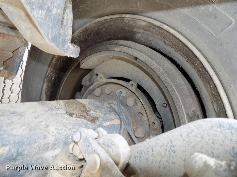 image for item DE7536 2006 International 7400 dump truck