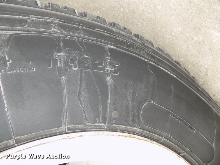 image for item DE7536 2006 International 7400 dump truck