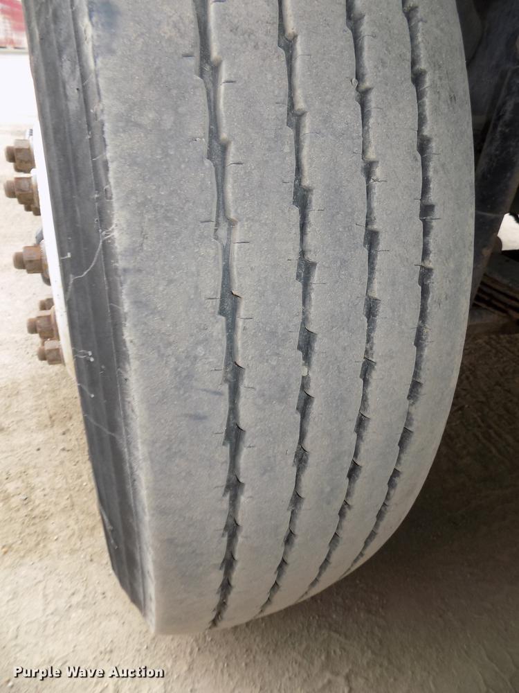 image for item DE7536 2006 International 7400 dump truck