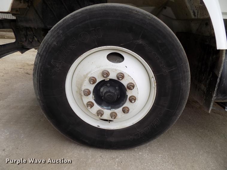 image for item DE7536 2006 International 7400 dump truck