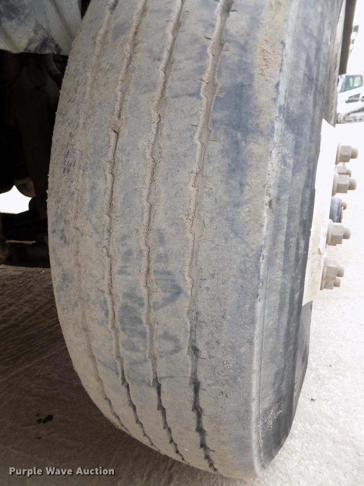 image for item DE7536 2006 International 7400 dump truck