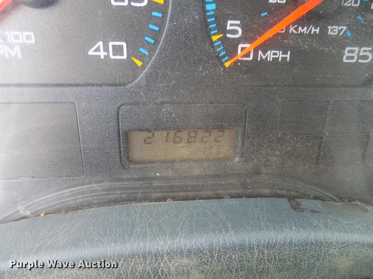 image for item DE7537 2006 International 7400 dump truck