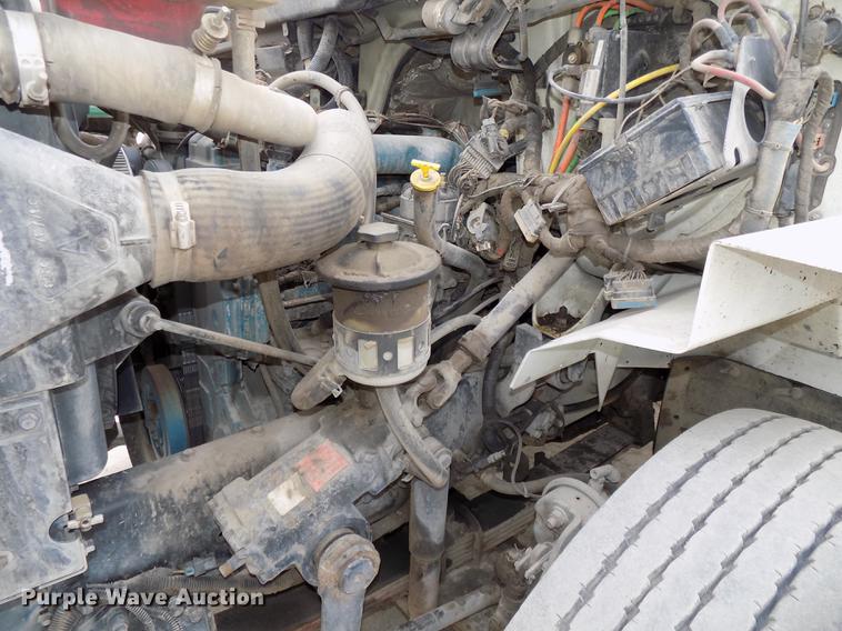 image for item DE7537 2006 International 7400 dump truck