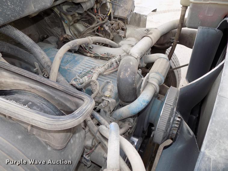 image for item DE7537 2006 International 7400 dump truck