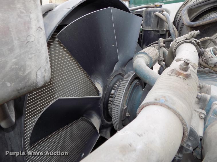 image for item DE7537 2006 International 7400 dump truck