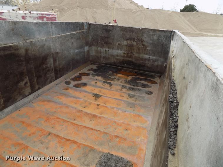 image for item DE7537 2006 International 7400 dump truck