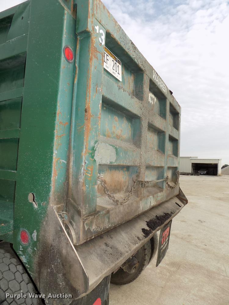 image for item DE7537 2006 International 7400 dump truck