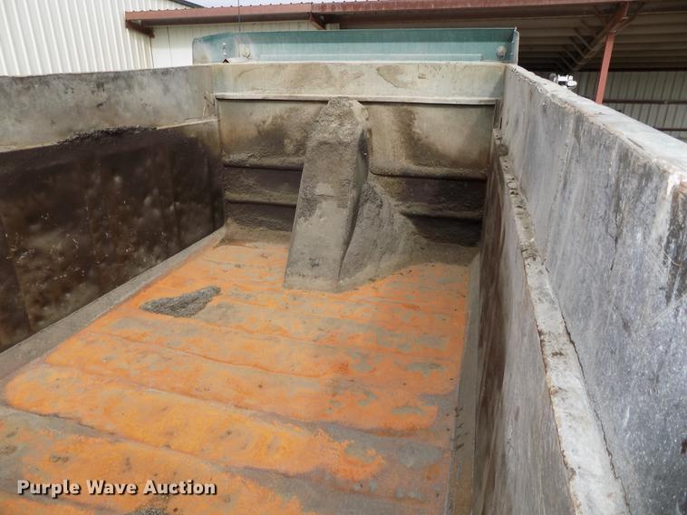 image for item DE7537 2006 International 7400 dump truck