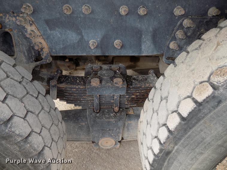 image for item DE7537 2006 International 7400 dump truck