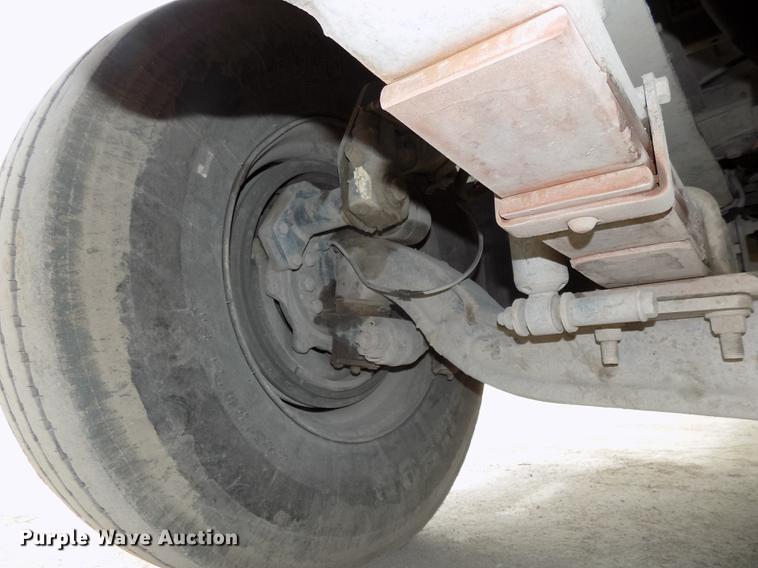 image for item DE7537 2006 International 7400 dump truck