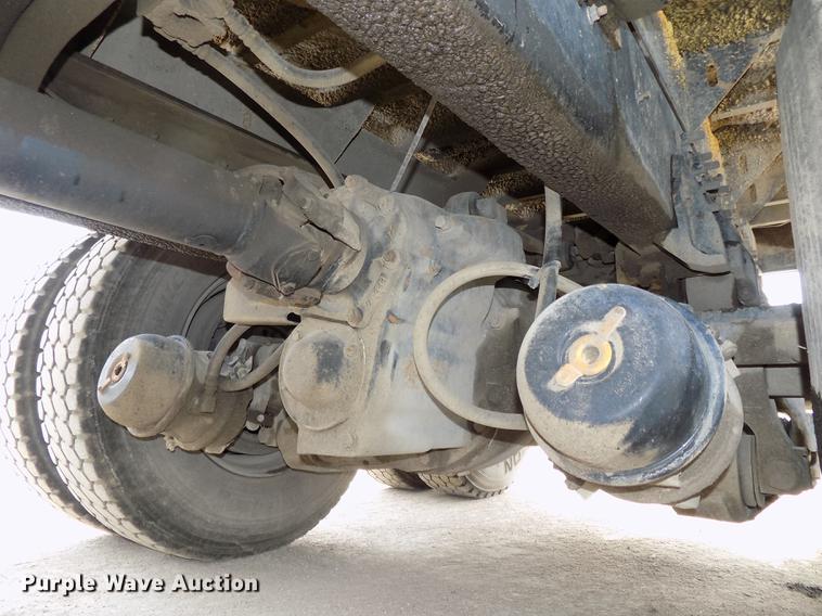 image for item DE7537 2006 International 7400 dump truck