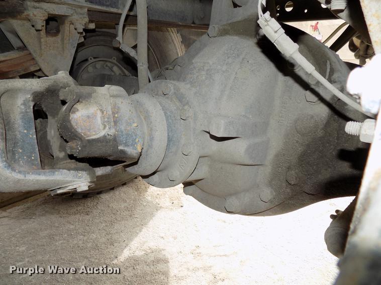 image for item DE7537 2006 International 7400 dump truck