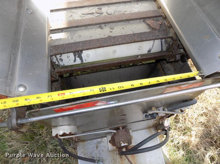 image for item DE7543 Warren AC-2420A-13 stainless steel spreader