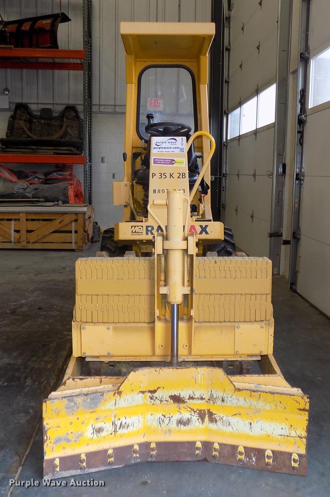 image for item DE7549 2006 Rammax P35K2B single drum vibratory roller