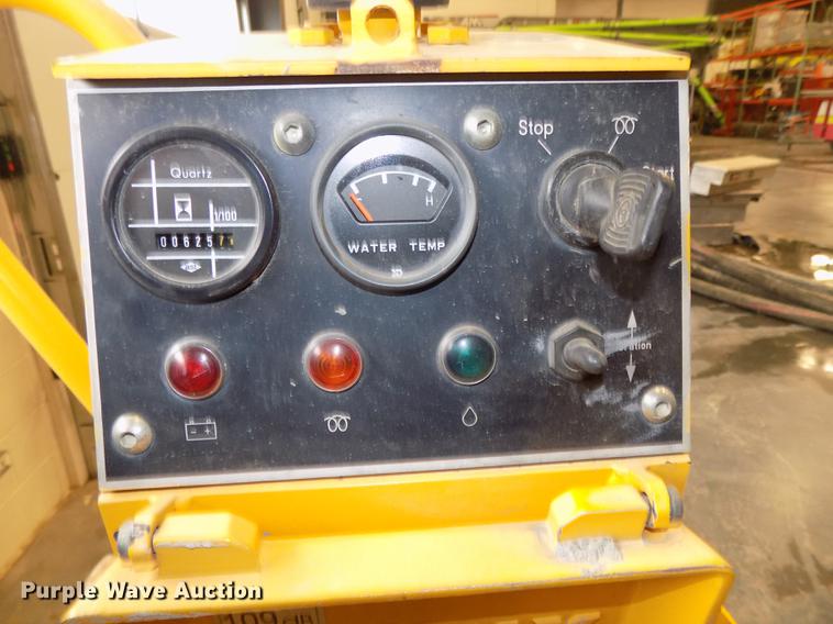 image for item DE7549 2006 Rammax P35K2B single drum vibratory roller