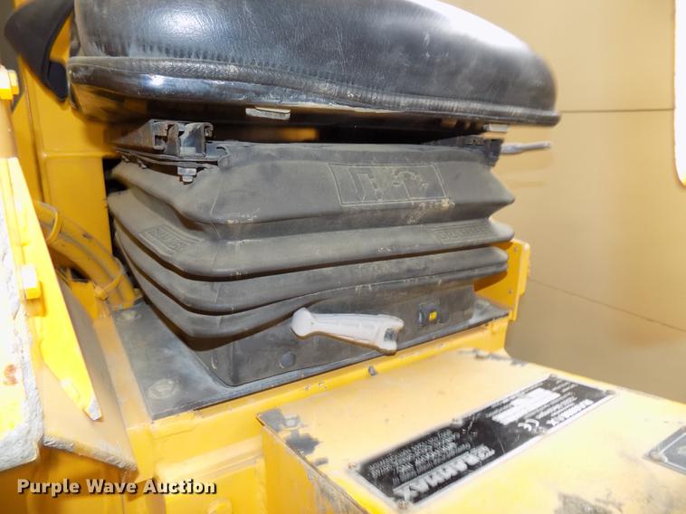 image for item DE7549 2006 Rammax P35K2B single drum vibratory roller