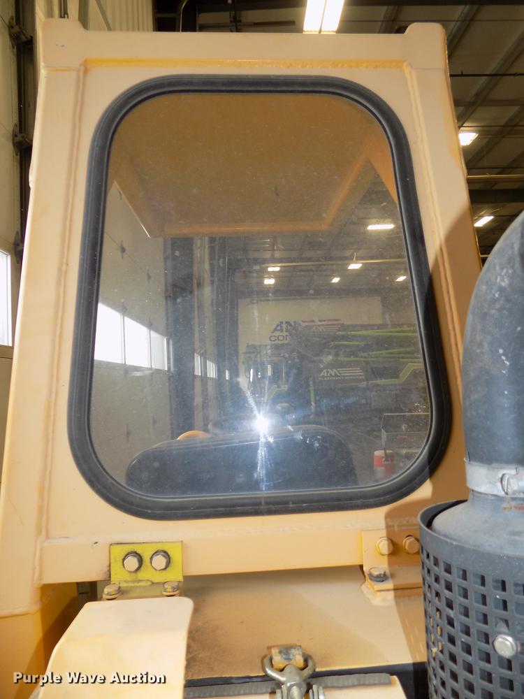 image for item DE7549 2006 Rammax P35K2B single drum vibratory roller