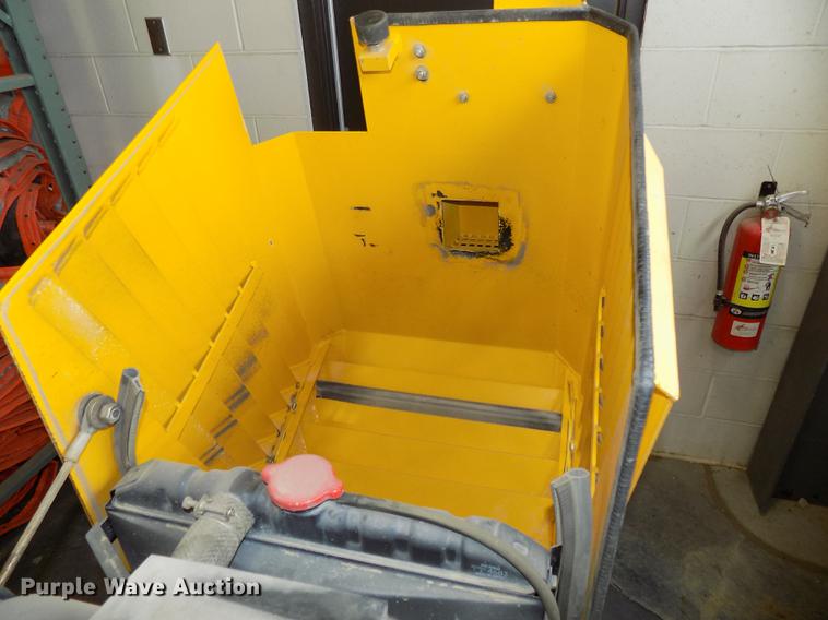 image for item DE7549 2006 Rammax P35K2B single drum vibratory roller