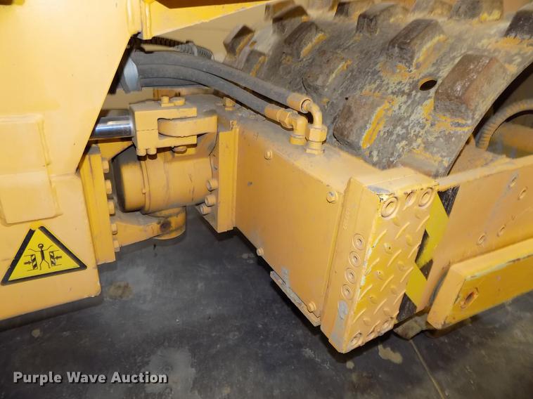 image for item DE7549 2006 Rammax P35K2B single drum vibratory roller