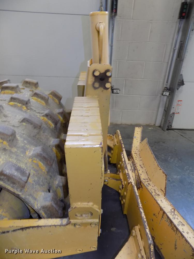 image for item DE7549 2006 Rammax P35K2B single drum vibratory roller